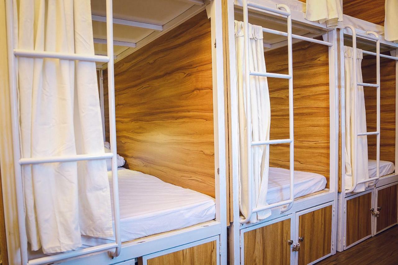 Halley Hostel Ханой Екстер'єр фото