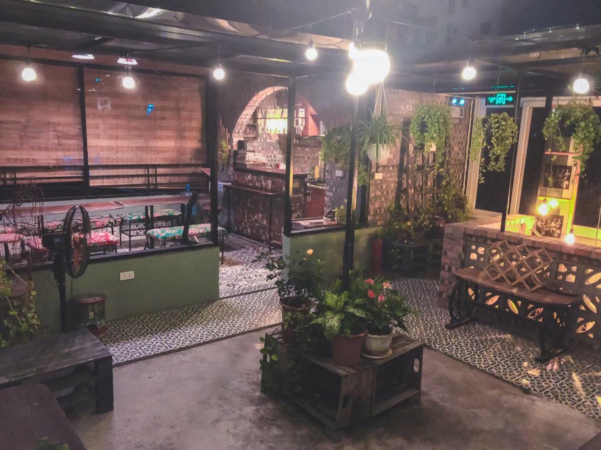 Halley Hostel Ханой Екстер'єр фото